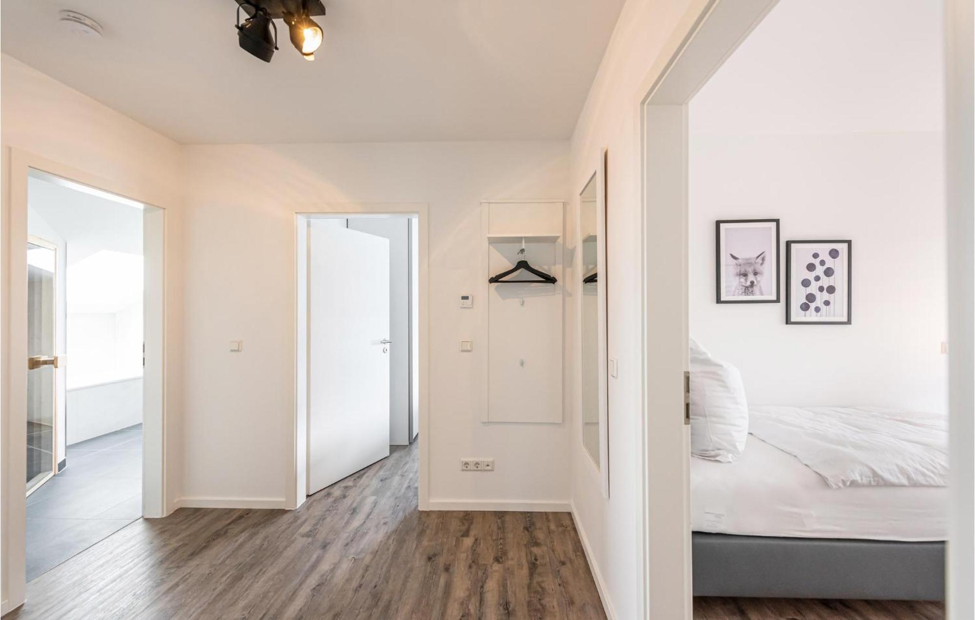 Amazing Apartment In Rechlin With Kitchen Exterior foto